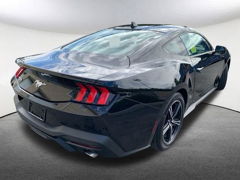 Used 2024 Ford Mustang Coupe image 13