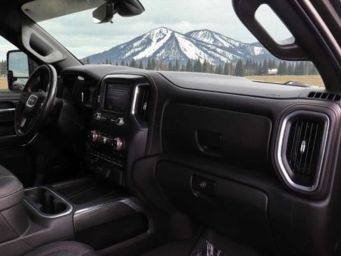 Used 2021 GMC Sierra 3500 AT4 w/ AT4 Premium Plus Package image 22