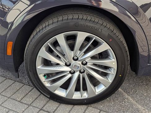 New 2026 Buick Envision Avenir image 32