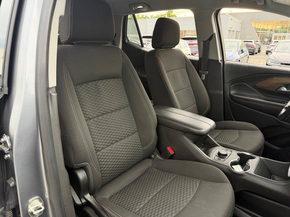 Used 2018 GMC Terrain SLE w/ Driver Convenience Package FWD image 28