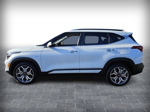 Used 2021 Kia Seltos SX w/ SX Sunroof Package AWD/4WD image 4