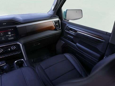 Used 2024 GMC Sierra 1500 Denali image 30