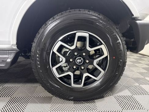 New 2026 Ford Bronco Outer Banks AWD/4WD image 11