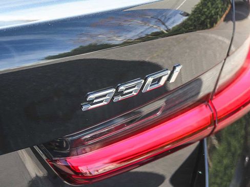 New 2026 BMW 330i Sedan w/ Premium Package image 38