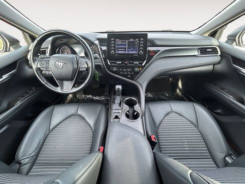 Used 2024 Toyota Camry SE AWD/4WD image 11