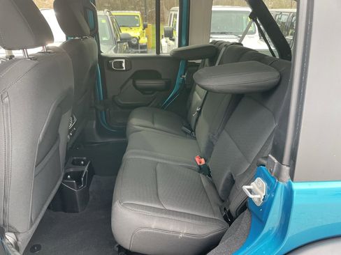 Used 2019 Jeep Wrangler Unlimited Sport S image 37