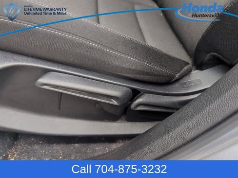 Used 2023 Honda CR-V LX image 21