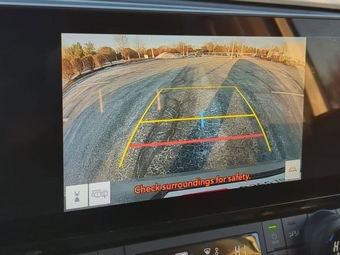 Certified 2025 Toyota Grand Highlander XLE image 12