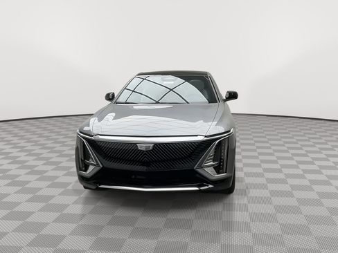 New 2025 Cadillac Lyriq Luxury image 36