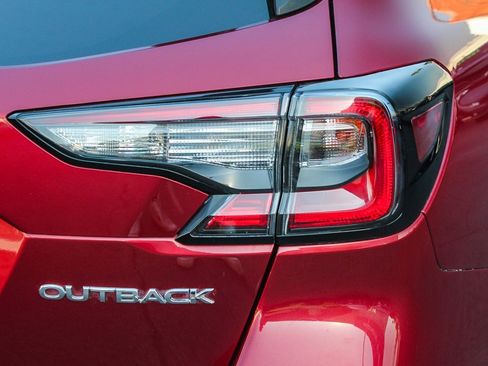 Used 2020 Subaru Outback Limited w/ Tech Package 2 image 12