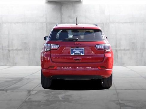 Used 2023 Jeep Compass Limited image 6