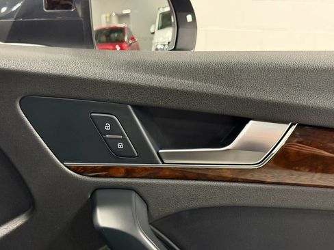 Used 2018 Audi Q5 2.0T Premium Plus w/ Premium Plus Package AWD/4WD image 46