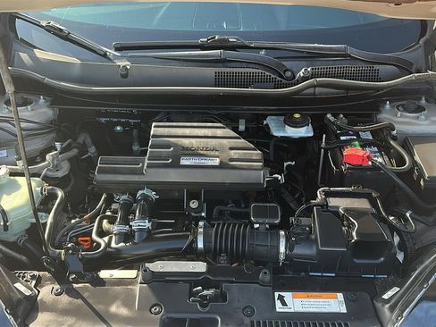 Used 2018 Honda CR-V Touring image 3