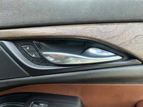 Used 2019 Cadillac Escalade Luxury AWD/4WD image 31