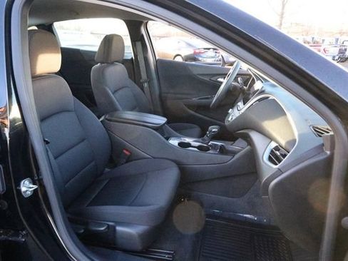 Used 2024 Chevrolet Malibu LT image 24