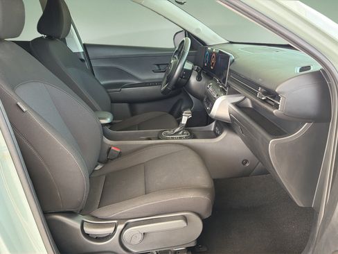 Used 2024 Hyundai Kona SEL AWD/4WD image 11
