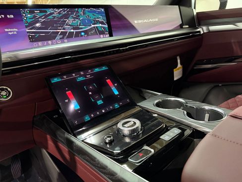 New 2026 Cadillac Escalade Luxury w/ Touring Package AWD/4WD image 29
