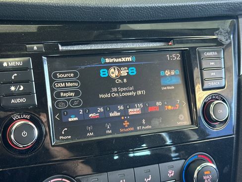 Certified 2022 Nissan Rogue Sport S image 18