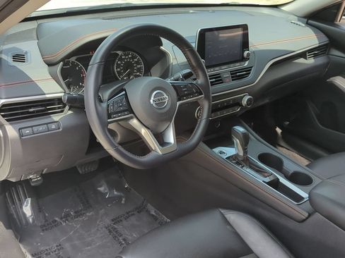 Used 2020 Nissan Altima 2.5 SR FWD image 9