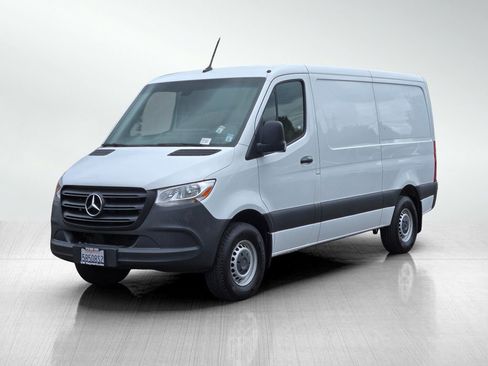 Used 2019 Mercedes-Benz Sprinter 144 Cargo image 9
