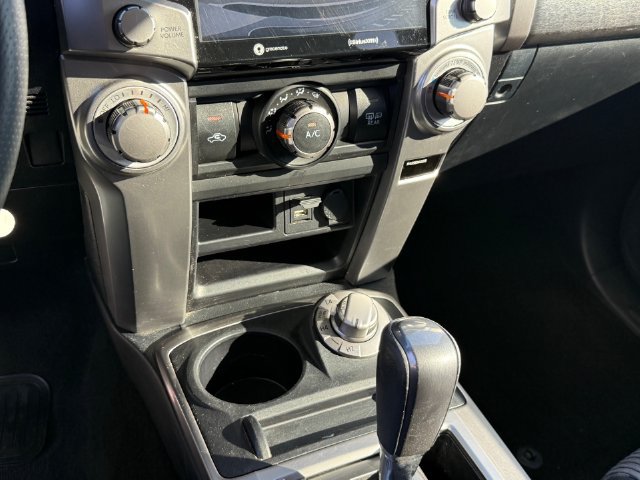 Used 2021 Toyota 4Runner SR5 AWD/4WD image 17