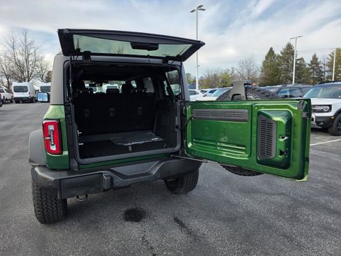 New 2025 Ford Bronco Outer Banks w/ Sasquatch Package image 9