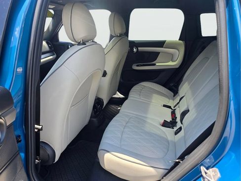 Used 2024 MINI Cooper Countryman S w/ Signature Upholstery Package FWD image 11