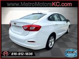 Used 2017 Chevrolet Cruze LT image 5