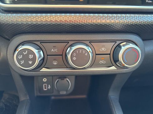 Used 2020 Nissan Kicks S FWD image 24