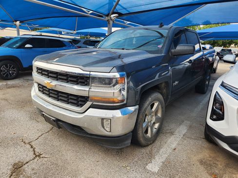 Used 2017 Chevrolet Silverado 1500 LT w/ Texas Edition RWD image 2
