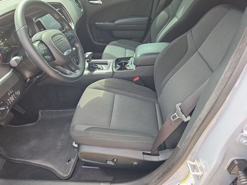 Used 2022 Dodge Charger SXT w/ Blacktop Package AWD/4WD image 18