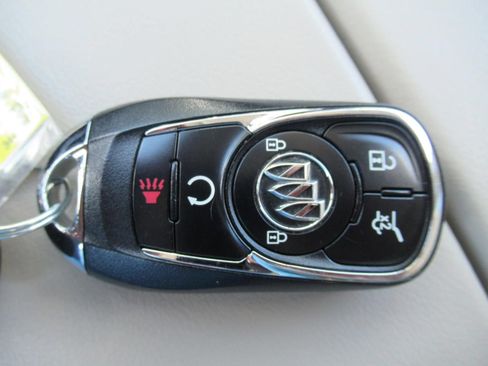 Used 2019 Buick Envision Premium AWD/4WD image 30