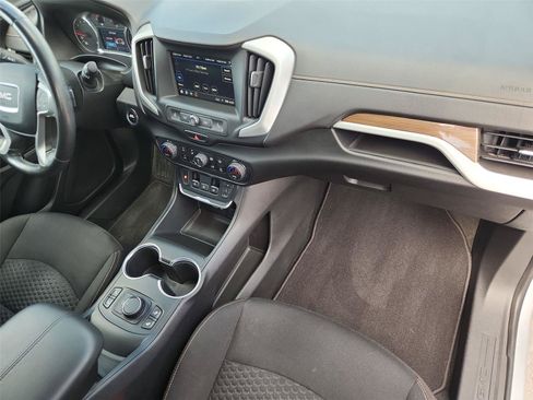 Used 2019 GMC Terrain SLE w/ Driver Convenience Package FWD image 27