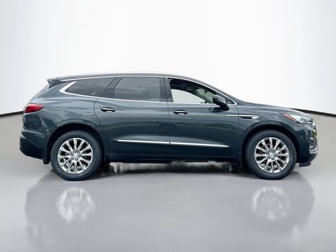 Used 2020 Buick Enclave Premium w/ Sun and Sites Package AWD/4WD image 8
