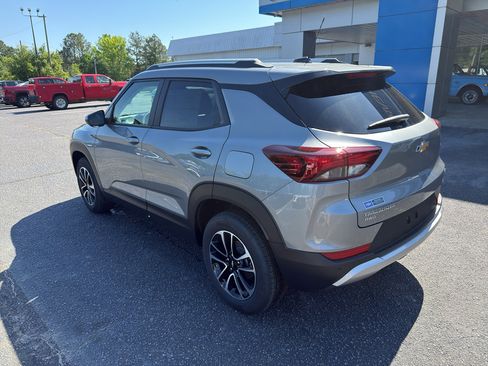 New 2026 Chevrolet TrailBlazer LT AWD/4WD image 3
