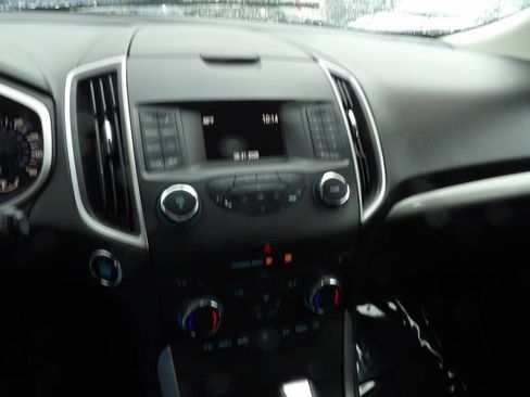 Used 2017 Ford Edge SEL w/ Class II Trailer Tow Package AWD/4WD image 8