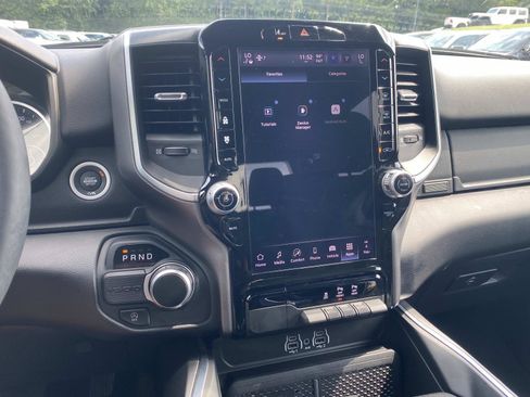 Used 2025 RAM 1500 Big Horn RWD image 30