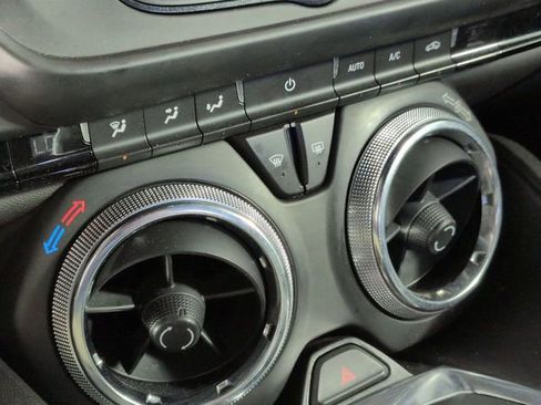 Used 2020 Chevrolet Camaro LT image 20