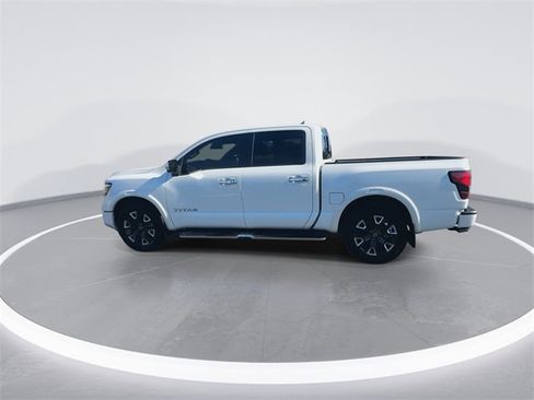 Certified 2024 Nissan Titan Platinum Reserve w/ Moonroof Package image 6