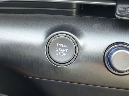 Used 2024 Hyundai Kona Limited image 22