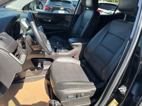 Used 2023 GMC Terrain SLT w/ Elevation Edition AWD/4WD image 12