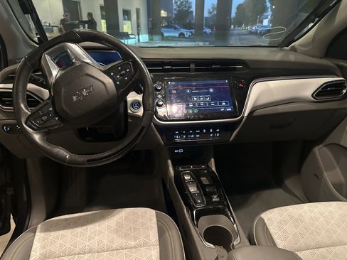 Used 2023 Chevrolet Bolt EUV Premier w/ Sun & Sound Package image 16