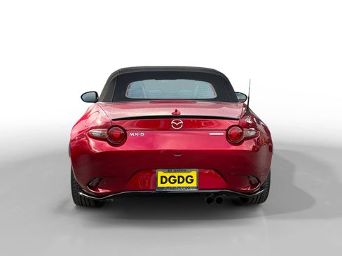Certified 2023 MAZDA MX-5 Miata Club w/ Brembo/BBS Recaro Package image 4
