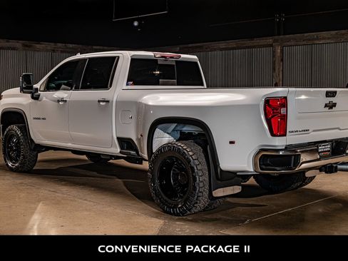 Used 2022 Chevrolet Silverado 3500 LTZ w/ LTZ Plus Package AWD/4WD image 7