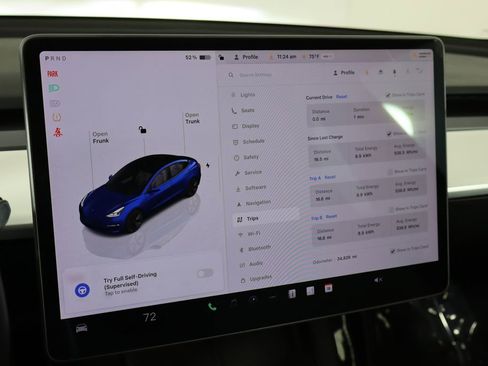 Used 2023 Tesla Model 3 Standard Range RWD image 29