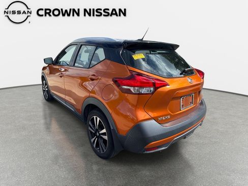 Certified 2019 Nissan Kicks SR FWD image 6