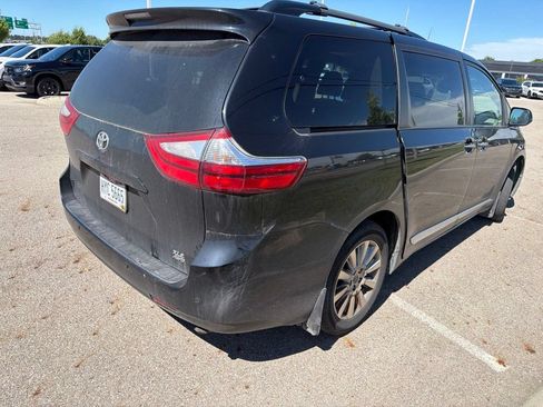 Used 2016 Toyota Sienna XLE Premium AWD/4WD image 6