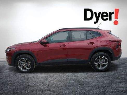 Certified 2025 Chevrolet Trax LT image 7