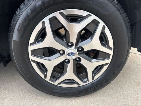 Used 2024 Subaru Forester Premium image 12