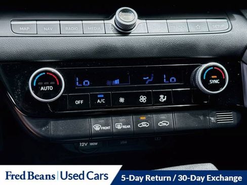 Certified 2024 Hyundai Elantra SEL FWD image 23